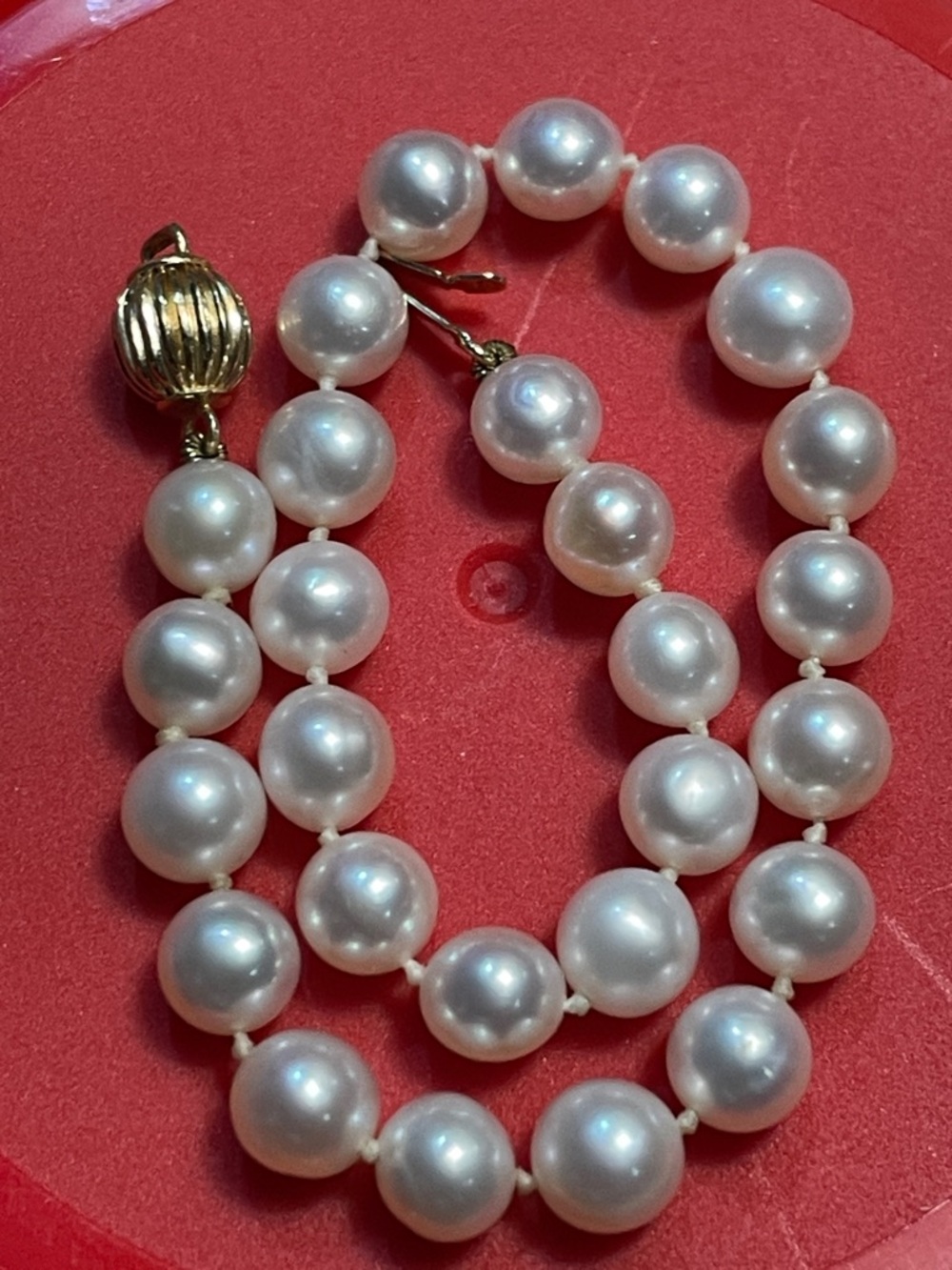 Vintage White Pearl Bracelet with 14K Gold Clasp